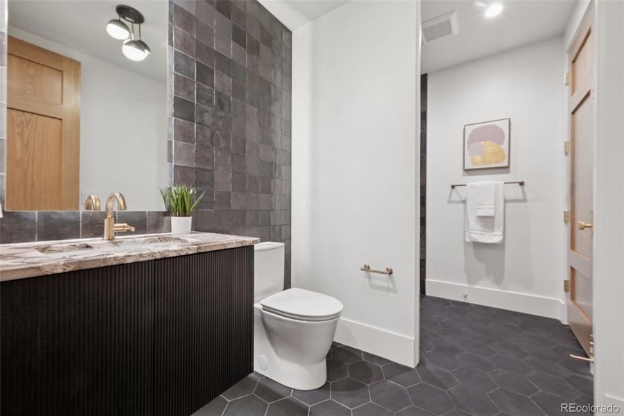 Furnished interior view inside a new home in , Monument (Image 16).