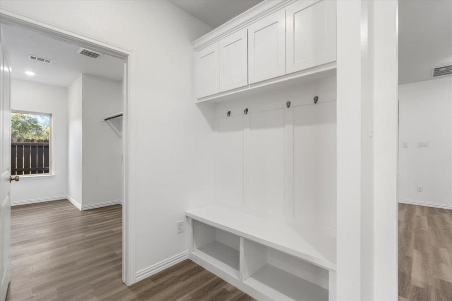 Spacious, unfurnished interior of a new home in , Dallas (Image 14). Spacious, unfurnished interior of a new home in , Dallas (Image 14).