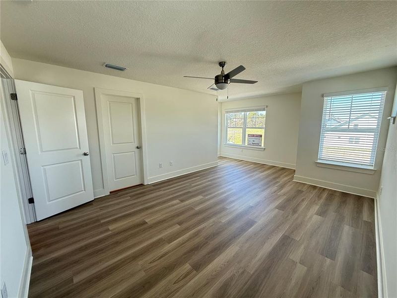 Spacious, unfurnished interior of a new home in Emerald Fields, Hudson (Image 19).
