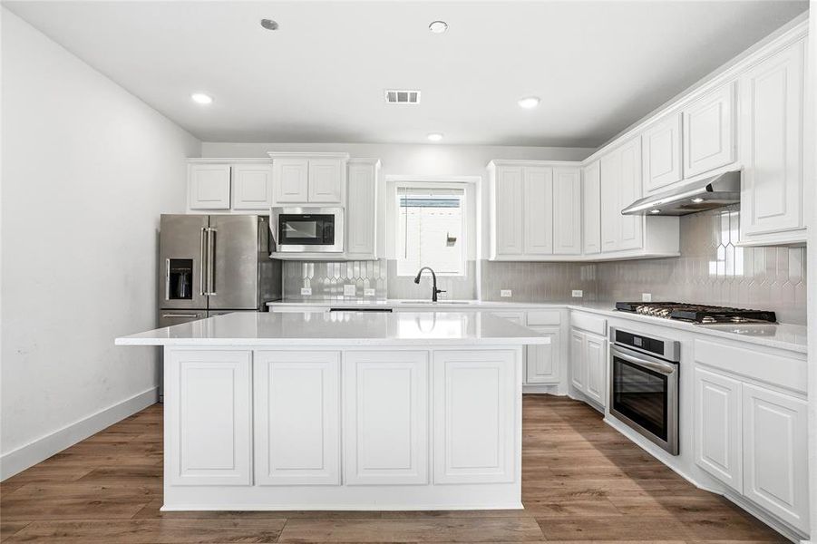 Furnished interior view inside a new home in The Villages of Hurricane Creek, Anna (Image 9).