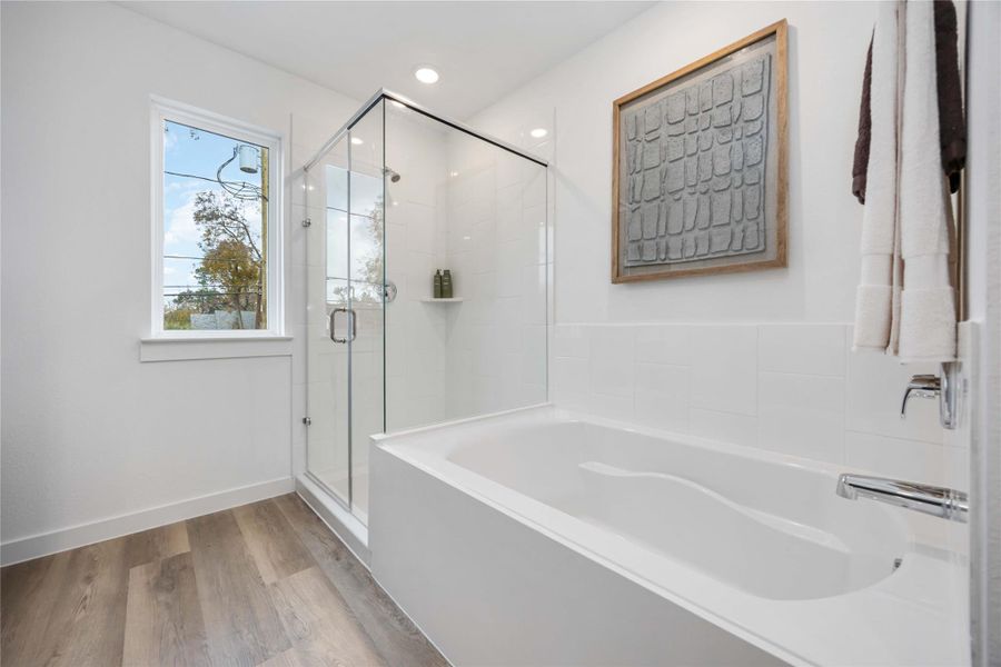 Furnished interior view inside a new home in Highland Court, Houston (Image 37).