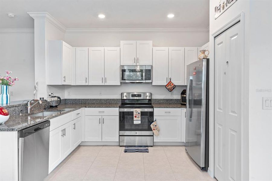 Furnished interior view inside a new home in , Zephyrhills (Image 12). Furnished interior view inside a new home in , Zephyrhills (Image 12).