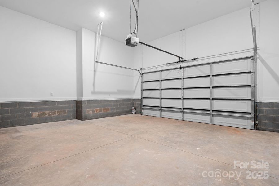 Spacious, unfurnished interior of a new home in , Hickory (Image 20). Spacious, unfurnished interior of a new home in , Hickory (Image 20).