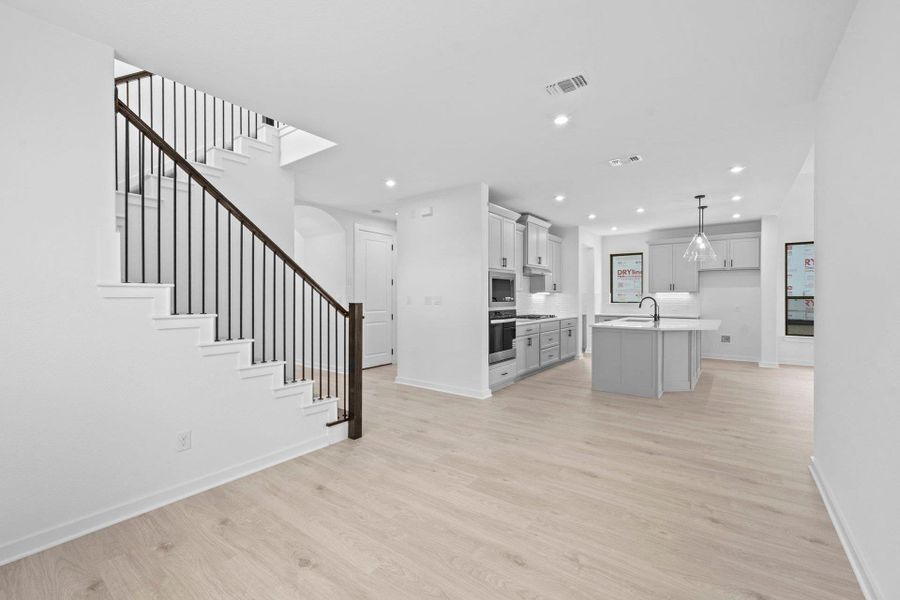 From Casual Dining to Kitchen From Casual Dining to Kitchen