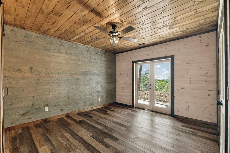 Spacious, unfurnished interior of a new home in , Morganton (Image 45).