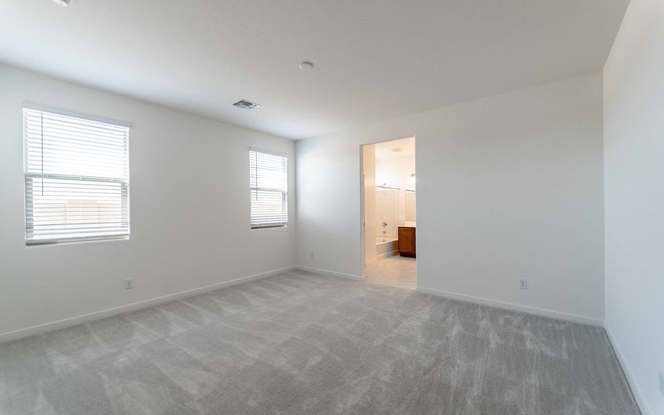 Spacious, unfurnished interior of a new home in Rancho Santa Rosa, Maricopa (Image 17).