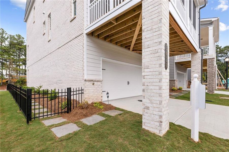 Exterior details and patio area of a home in Archerfield, Smyrna (Image 24).