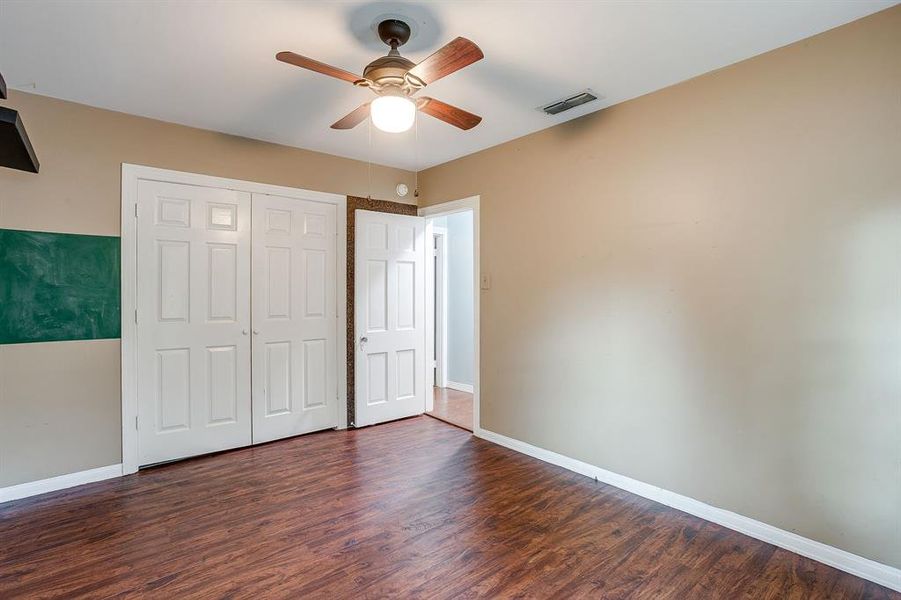 Spacious spare bedroom Spacious spare bedroom
