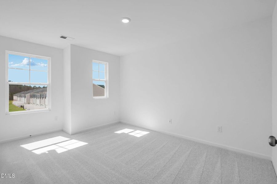 SUN_CaitlinCrossing_Pic_Chadwick-6