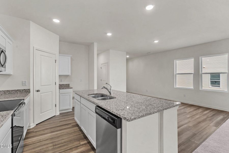 18-web-or-mls-_NFP7582 18-web-or-mls-_NFP7582