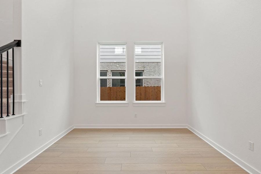 Spacious, unfurnished interior of a new home in Heritage, Dripping Springs (Image 20).