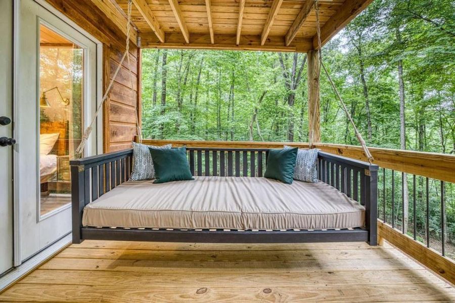 Exterior details and patio area of a home in , Blue Ridge (Image 23).