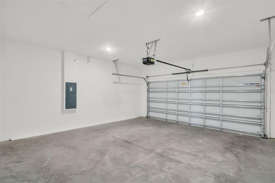 Spacious, unfurnished interior of a new home in Emerald Fields, Hudson (Image 17).