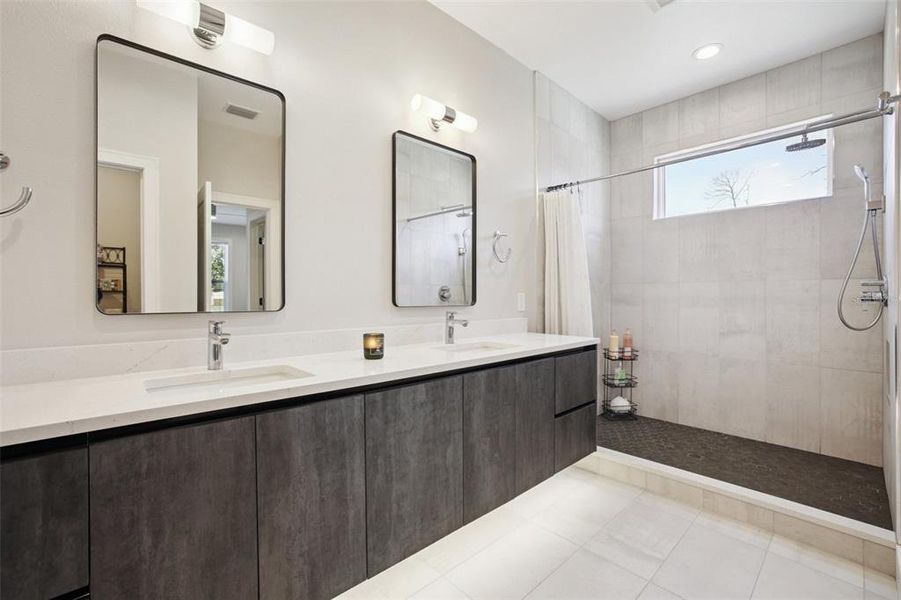 Furnished interior view inside a new home in , North Port (Image 11).