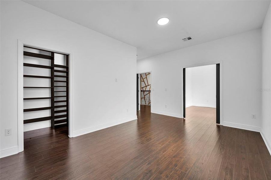 Spacious, unfurnished interior of a new home in , Apopka (Image 35).