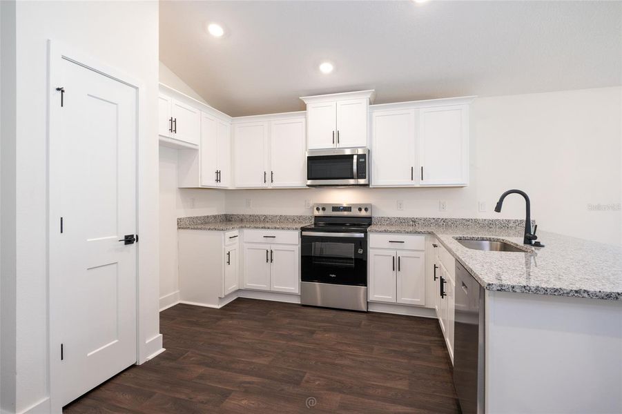 Furnished interior view inside a new home in Palm Coast, Palm Coast (Image 5).