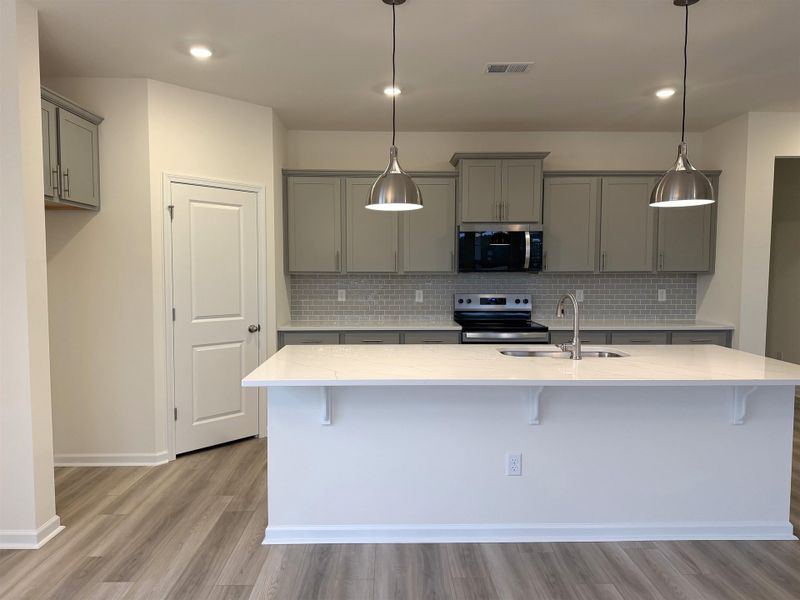 Furnished interior view inside a new home in King Farm Estates, Aynor (Image 5).