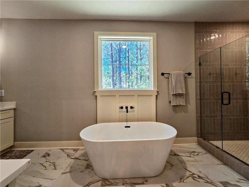 Furnished interior view inside a new home in , Temple (Image 10).