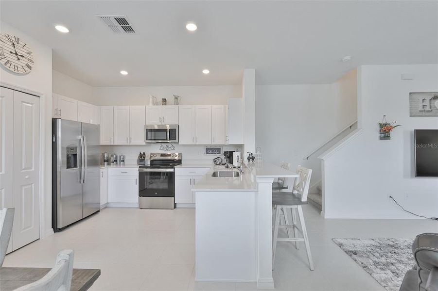 Furnished interior view inside a new home in , Ruskin (Image 9).