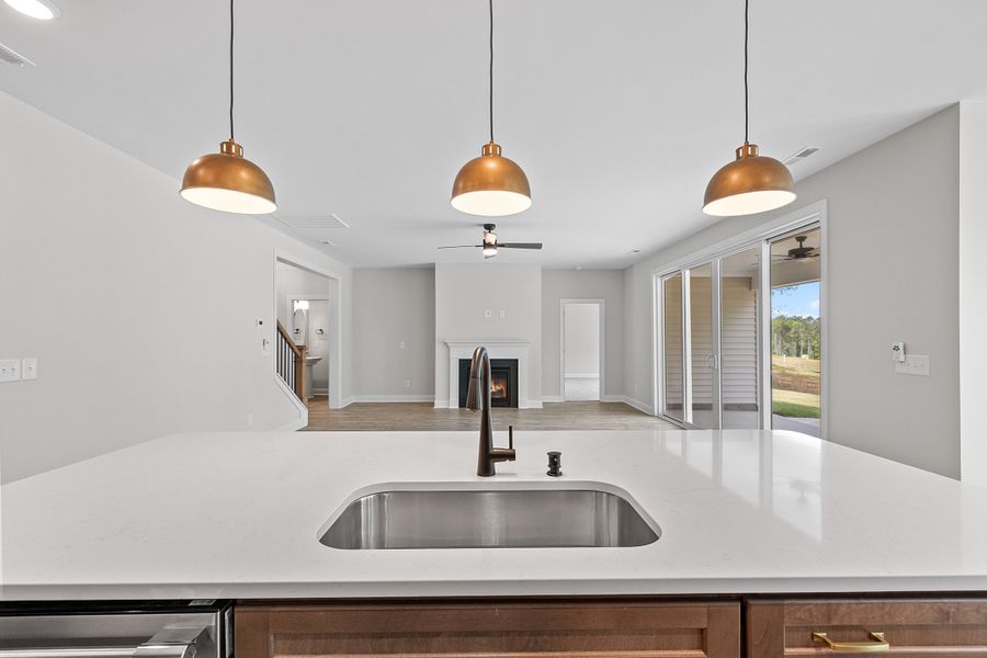 Representative interior finishes for a home built from the The Bradley by RobuckHomes in Baylee Ridge, Selma (Image 130). Representative interior finishes for a home built from the The Bradley by RobuckHomes in Baylee Ridge, Selma (Image 130).