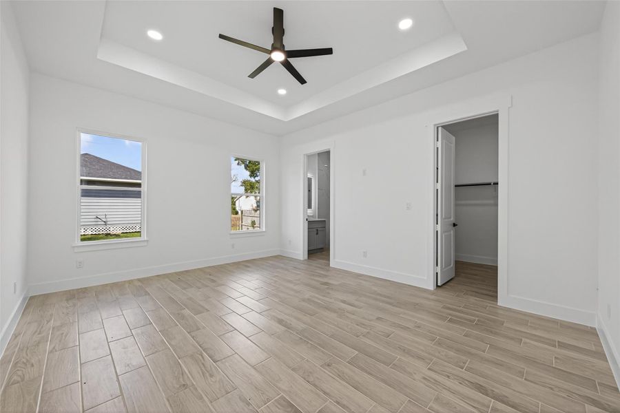 Spacious, unfurnished interior of a new home in , Dayton (Image 15).