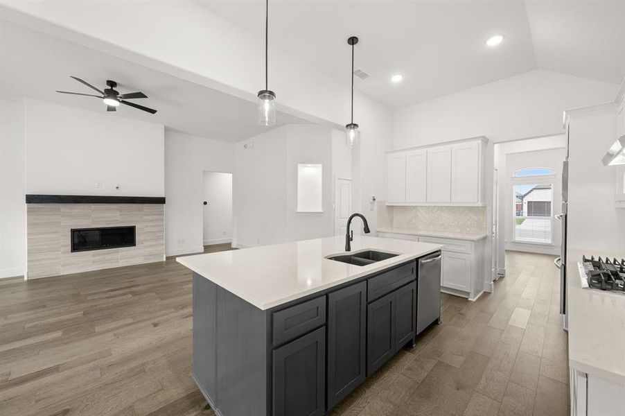 Furnished interior view inside a new home in Llano Springs, Fort Worth (Image 9).
