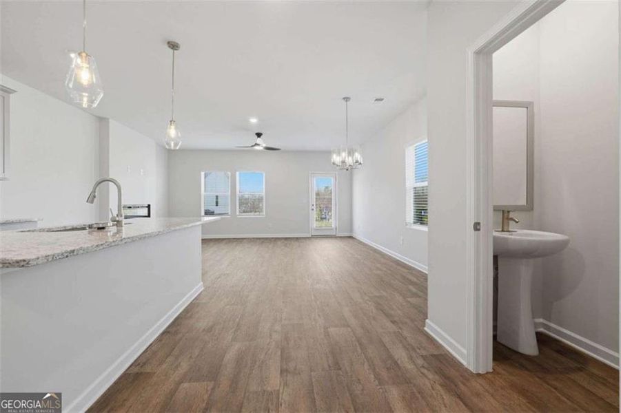 Spacious, unfurnished interior of a new home in The Grove At Mundy Mill, Gainesville (Image 15).