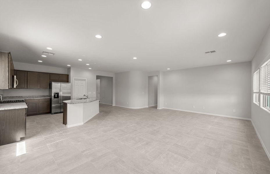 Spacious, unfurnished interior of a new home in El Cidro, Goodyear (Image 21). Spacious, unfurnished interior of a new home in El Cidro, Goodyear (Image 21).