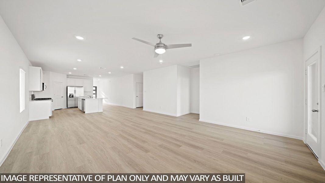 Representative unfurnished interior of a home built from the Kendall by D.R. Horton in Sunterra Lakes, Brookshire (Image 12).