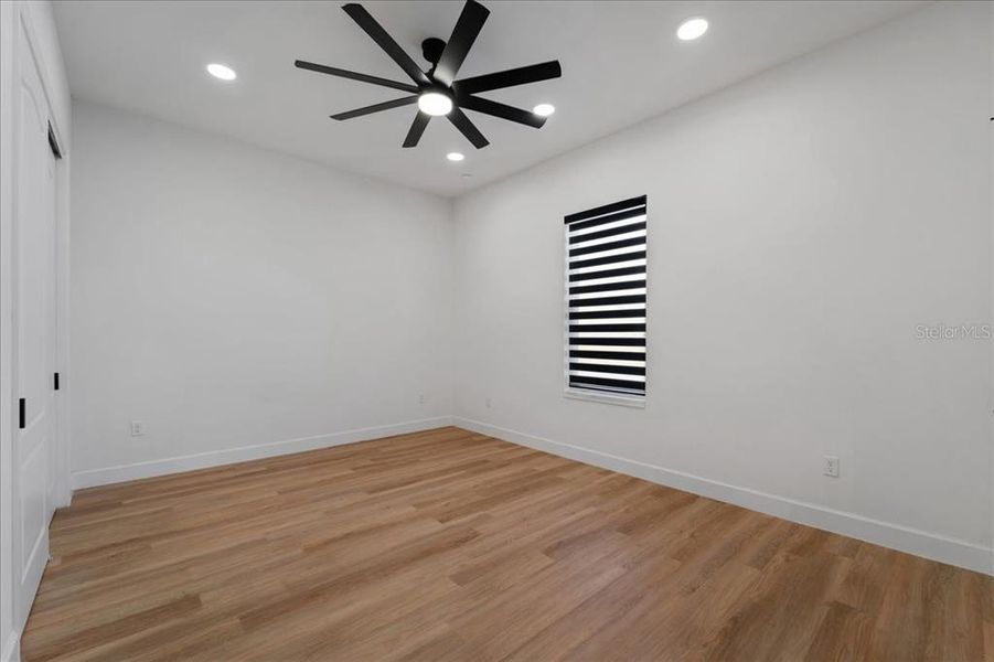 Spacious, unfurnished interior of a new home in , Port Charlotte (Image 49).