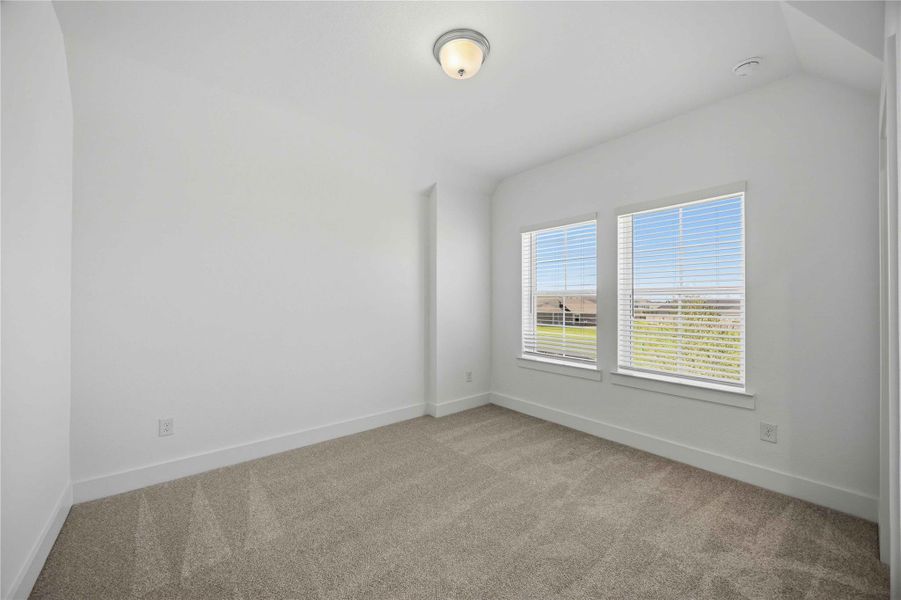 Spacious, unfurnished interior of a new home in Arabella on the Prairie, Richmond (Image 23).