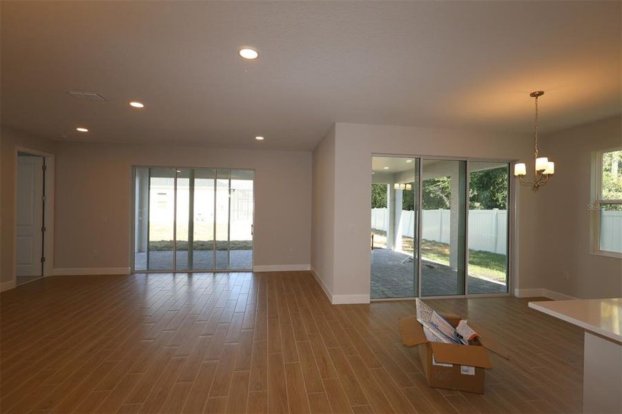 Spacious, unfurnished interior of a new home in Emerson Pointe, Apopka (Image 23).