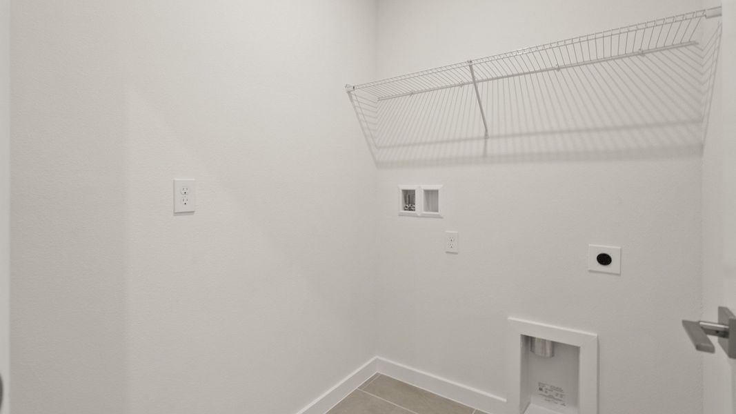 Representative furnished interior of a home built from the Flagler by DRB Homes in Grasslands West, Lakeland (Image 12).