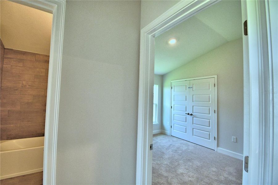 Spacious, unfurnished interior of a new home in Lake Juliana Estates, Auburndale (Image 16).