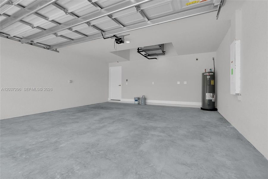 Spacious, unfurnished interior of a new home in , Lehigh Acres (Image 25). Spacious, unfurnished interior of a new home in , Lehigh Acres (Image 25).
