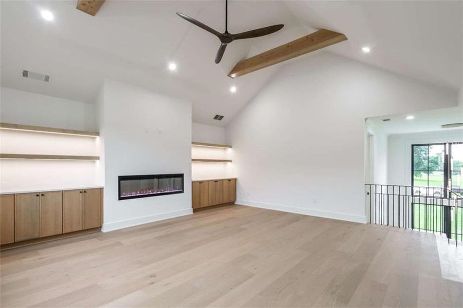 Spacious, unfurnished interior of a new home in , Monroe (Image 62).