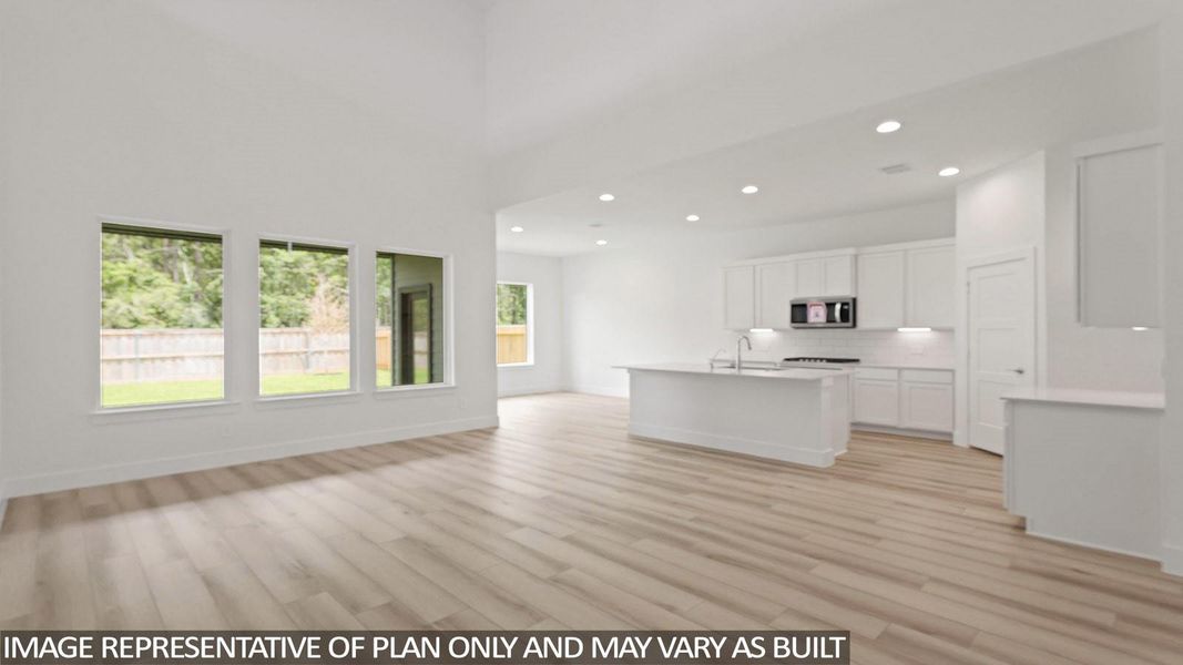 Spacious, unfurnished interior of a new home in Silverthorne, Conroe (Image 11).