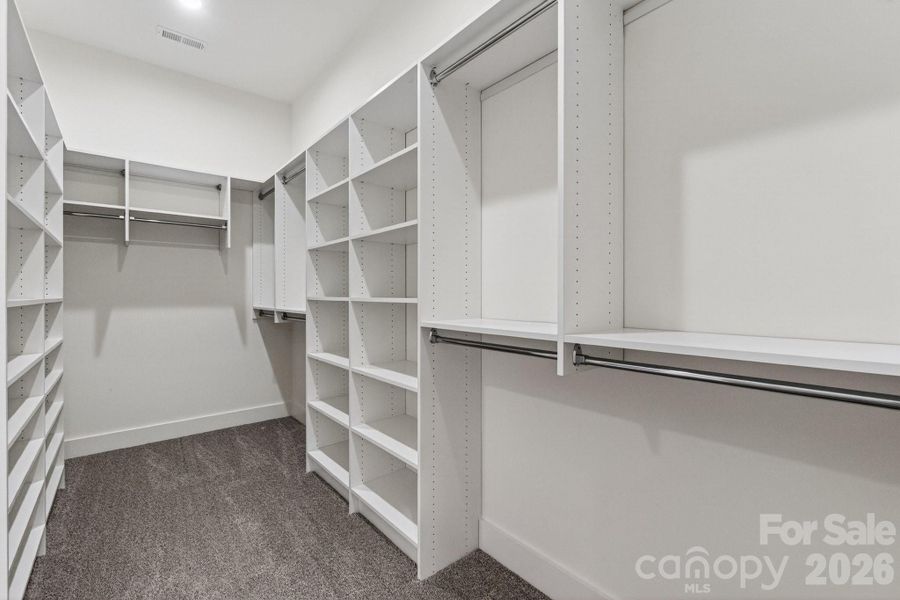 Image 40 of a home in .