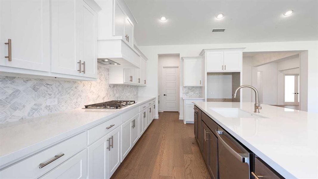 Furnished interior view inside a new home in Terraces 72', Rockwall (Image 4). Furnished interior view inside a new home in Terraces 72', Rockwall (Image 4).