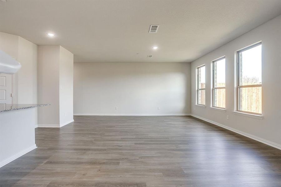 Spacious, unfurnished interior of a new home in , Mansfield (Image 37).