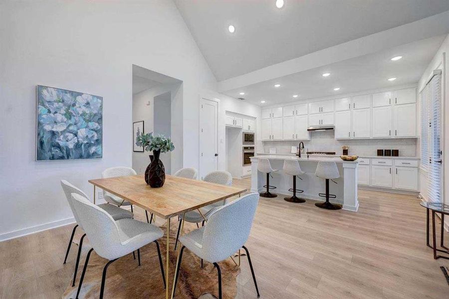 Dining Room/Kitchen