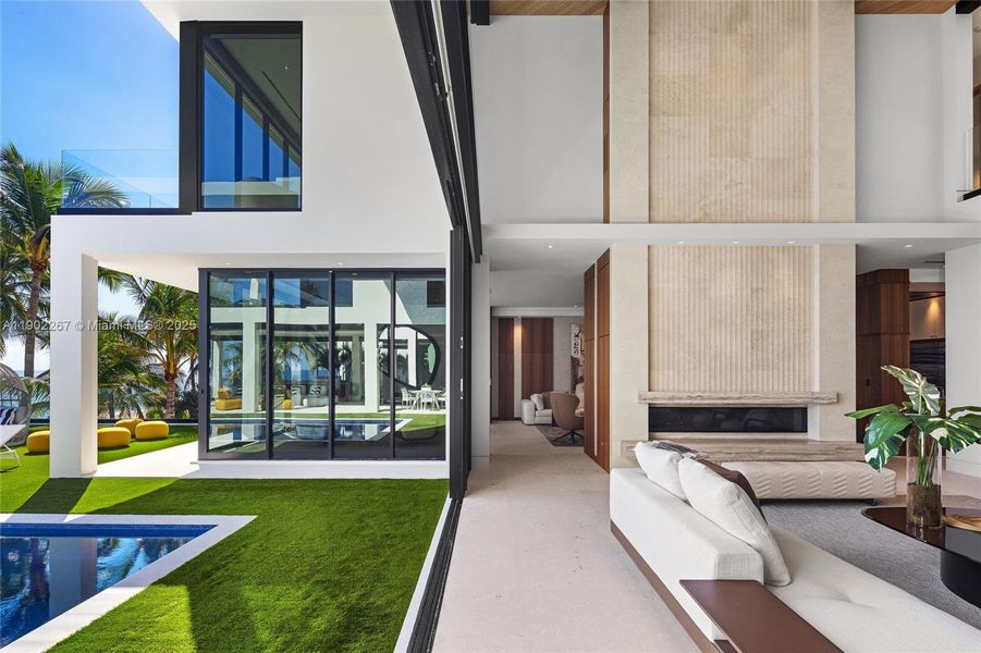 Exterior details and patio area of a home in , Fort Lauderdale (Image 34).