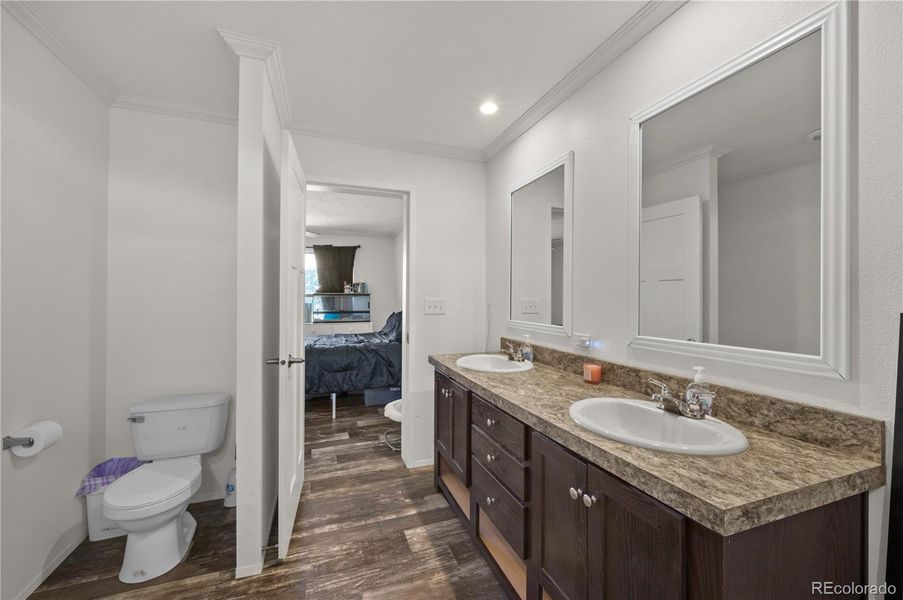 Furnished interior view inside a new home in , Cotopaxi (Image 6).