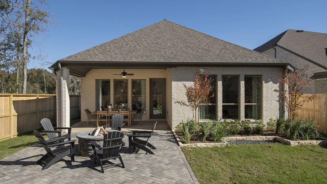 Exterior details and patio area of a home in The Groves 45', Humble (Image 3).