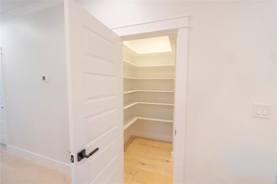 Spacious, unfurnished interior of a new home in , West Tawakoni (Image 13).