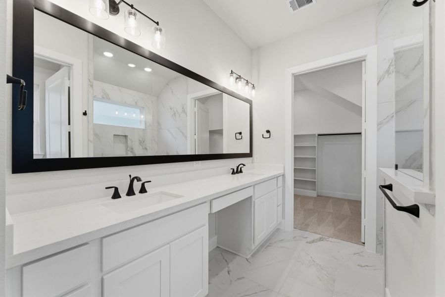 Furnished interior view inside a new home in Towne Lake, Cypress (Image 9).