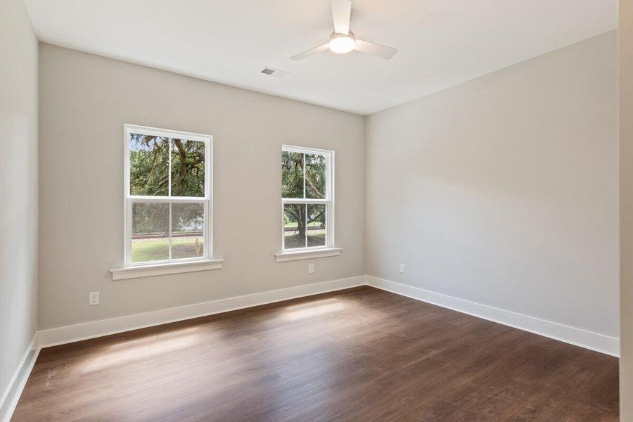Spacious, unfurnished interior of a new home in , Ravenel (Image 27).