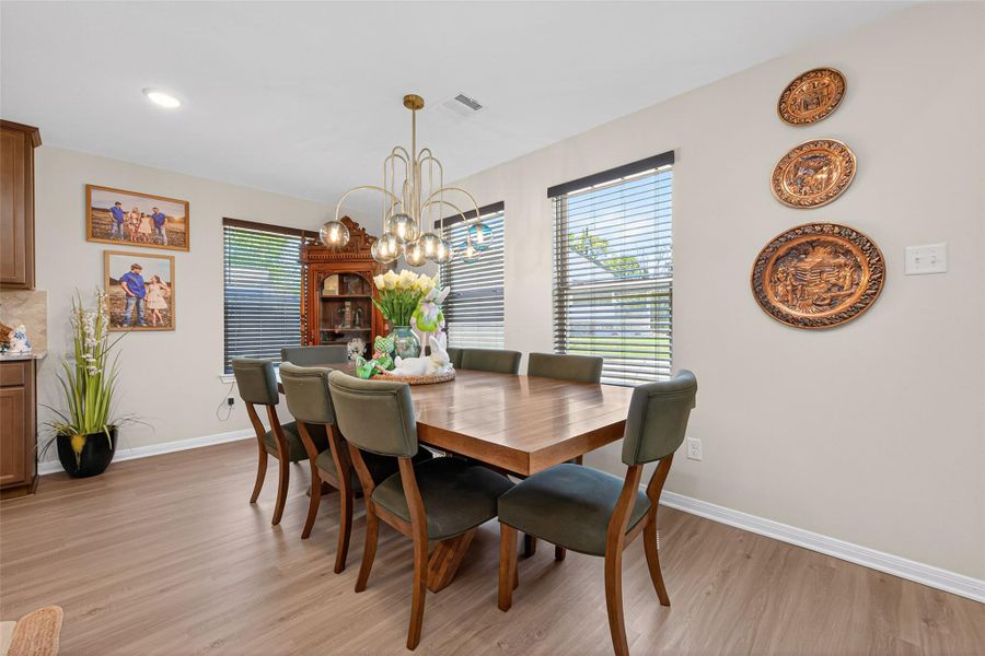Furnished interior view inside a new home in , Livingston (Image 16).