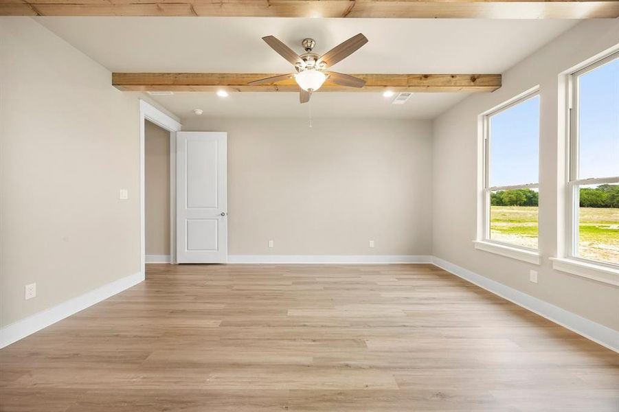 Spacious, unfurnished interior of a new home in , Terrell (Image 28). Spacious, unfurnished interior of a new home in , Terrell (Image 28).