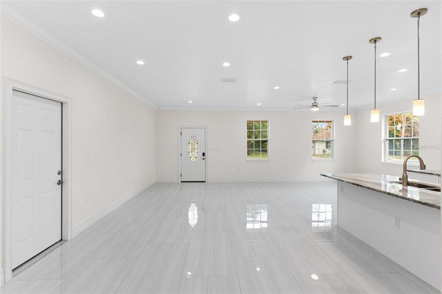 Spacious, unfurnished interior of a new home in , Plant City (Image 25). Spacious, unfurnished interior of a new home in , Plant City (Image 25).